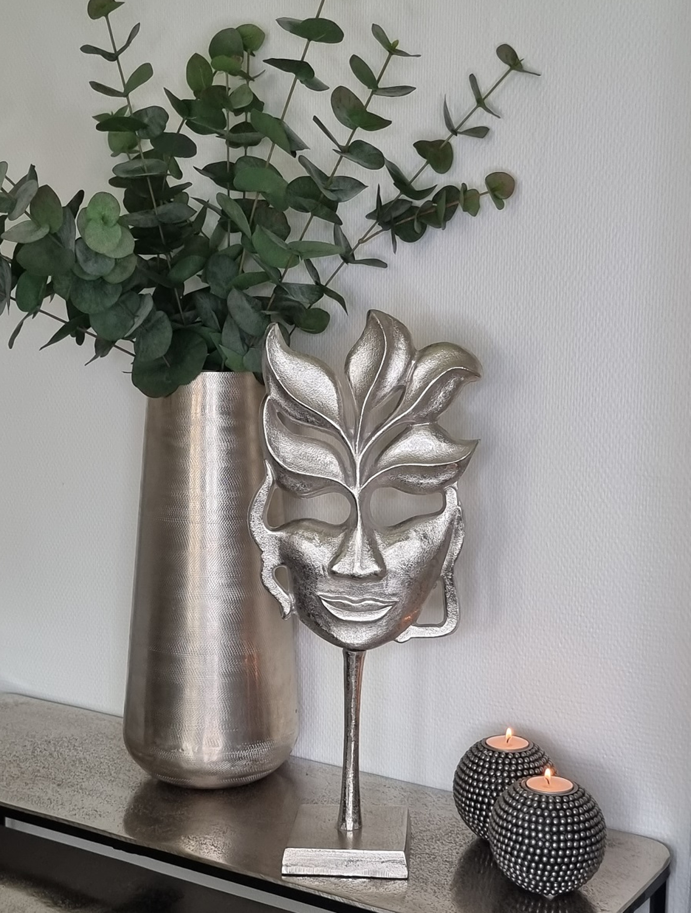 https://www.blickfang.se/wp-content/uploads/2021/06/dekoration-mask-i-silver.jpg